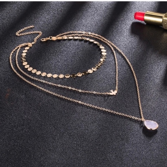 New Dainty 3 Tier Layered Necklace - Picture 4 of 5